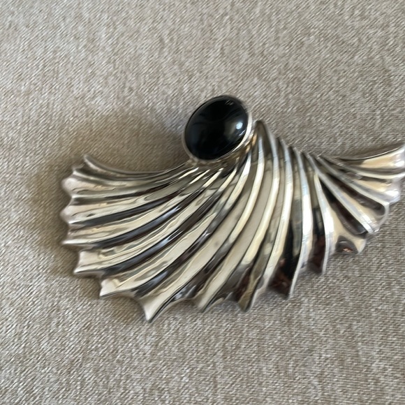 Vintage Large Mexican Sterling  Silver &  Black Onyx Stone Fan Design Brooch. - Picture 4 of 6